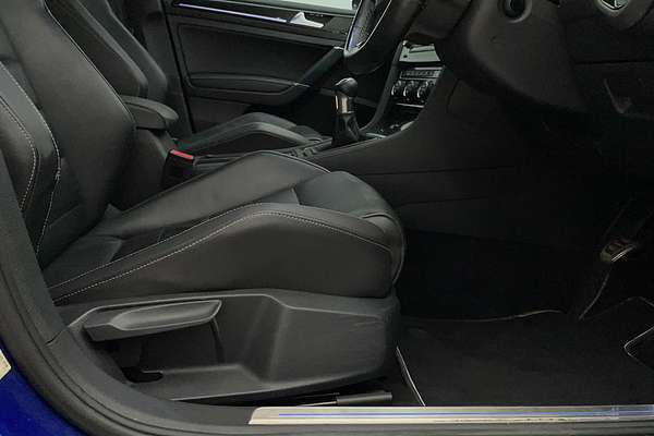 2016 Volkswagen Golf R 7