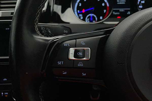 2016 Volkswagen Golf R 7