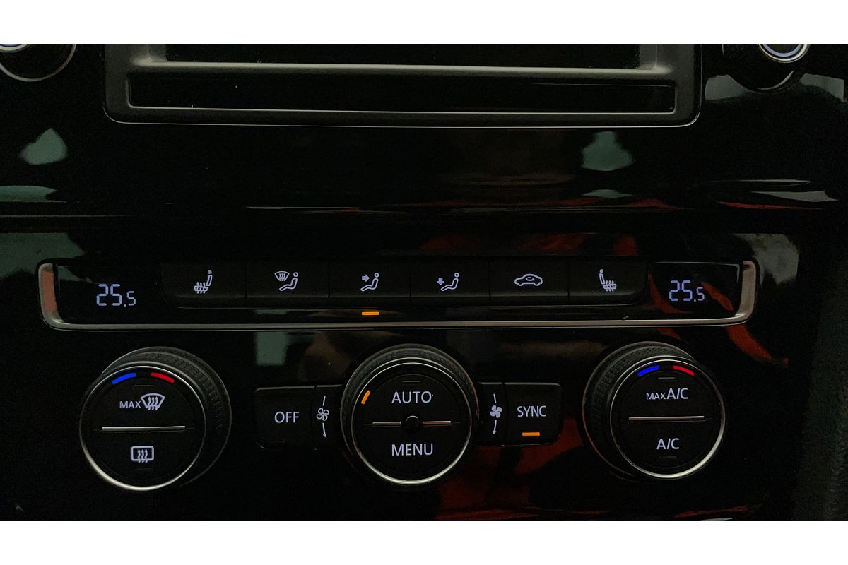2016 Volkswagen Golf R 7