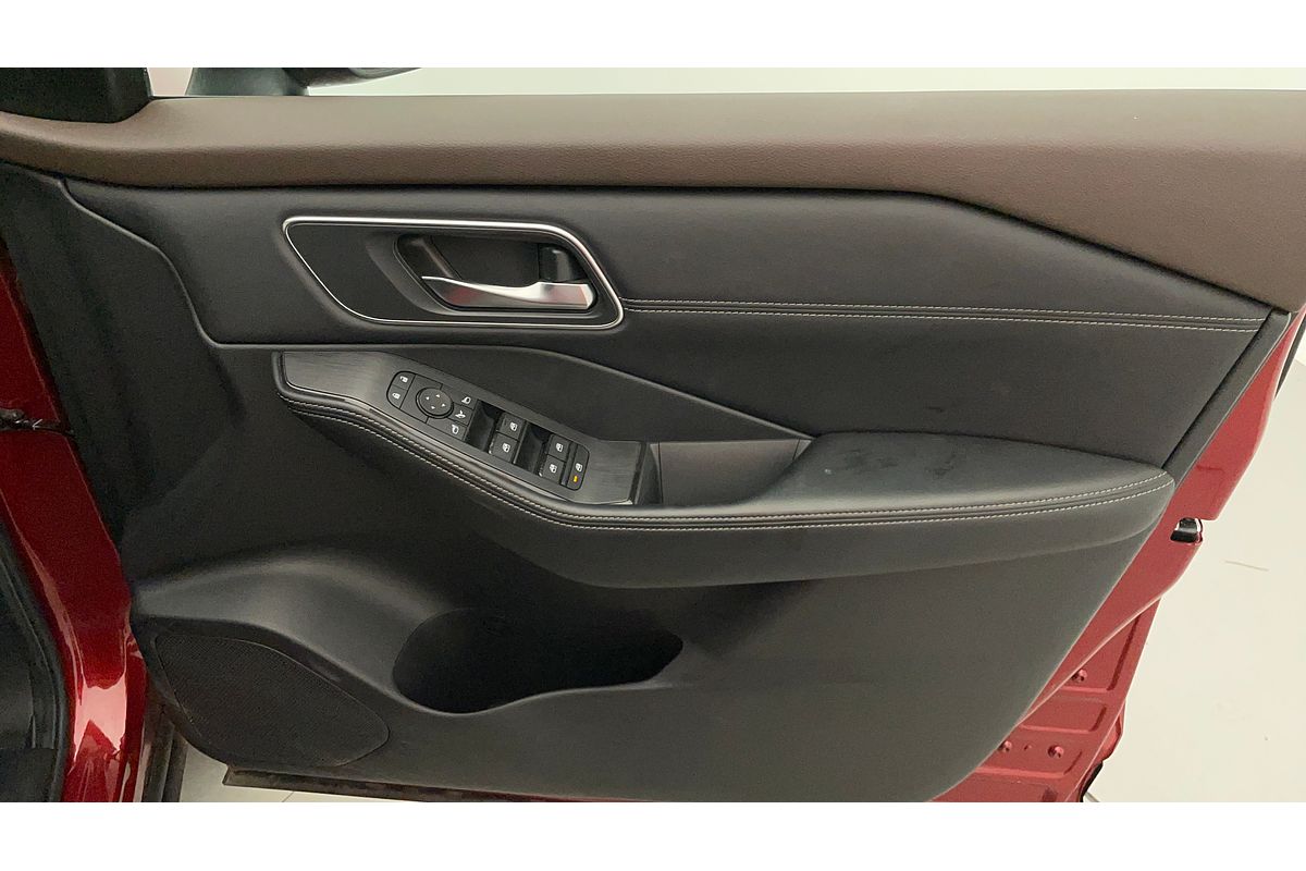 2023 Nissan X-TRAIL ST-L T33
