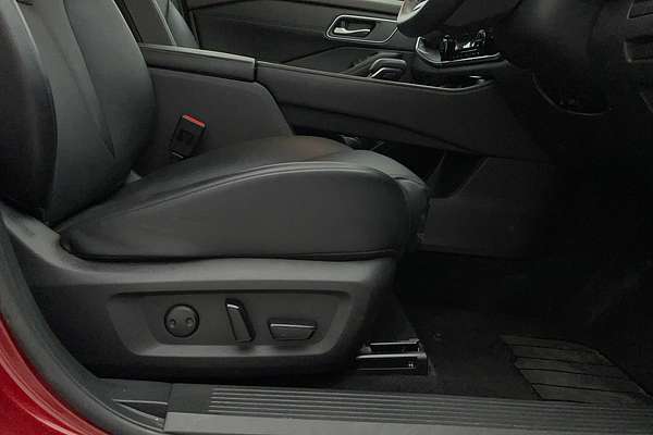 2023 Nissan X-TRAIL ST-L T33