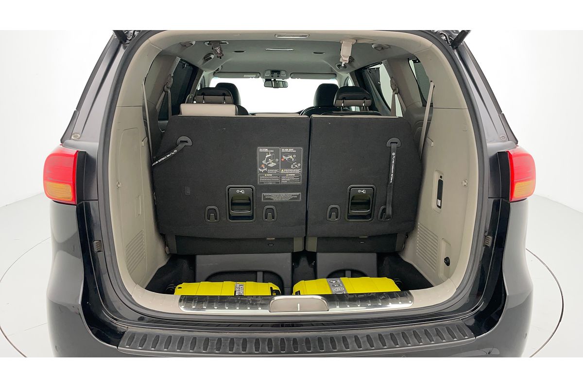 2017 Kia Carnival Platinum YP