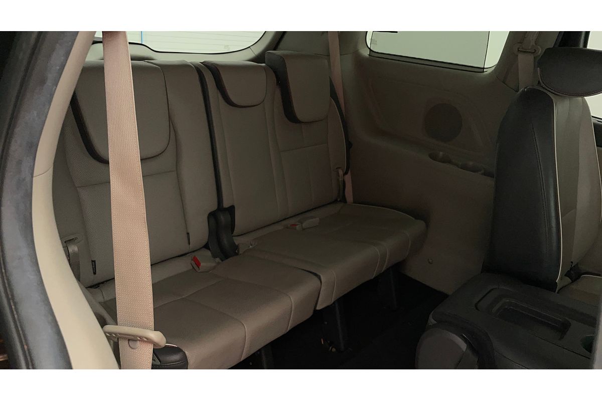 2017 Kia Carnival Platinum YP