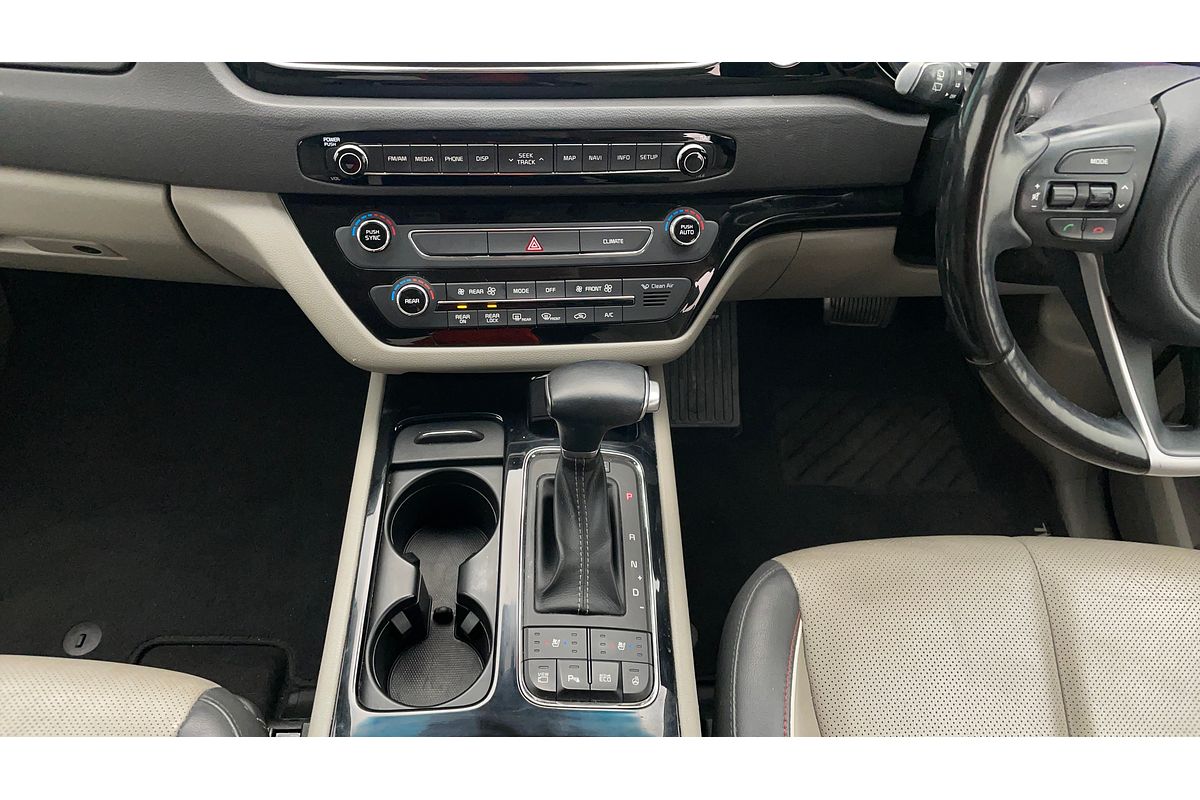 2017 Kia Carnival Platinum YP
