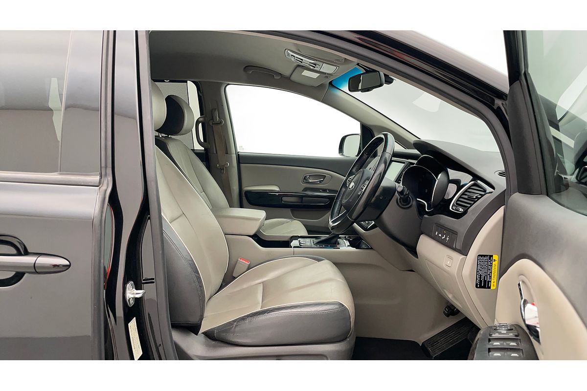2017 Kia Carnival Platinum YP