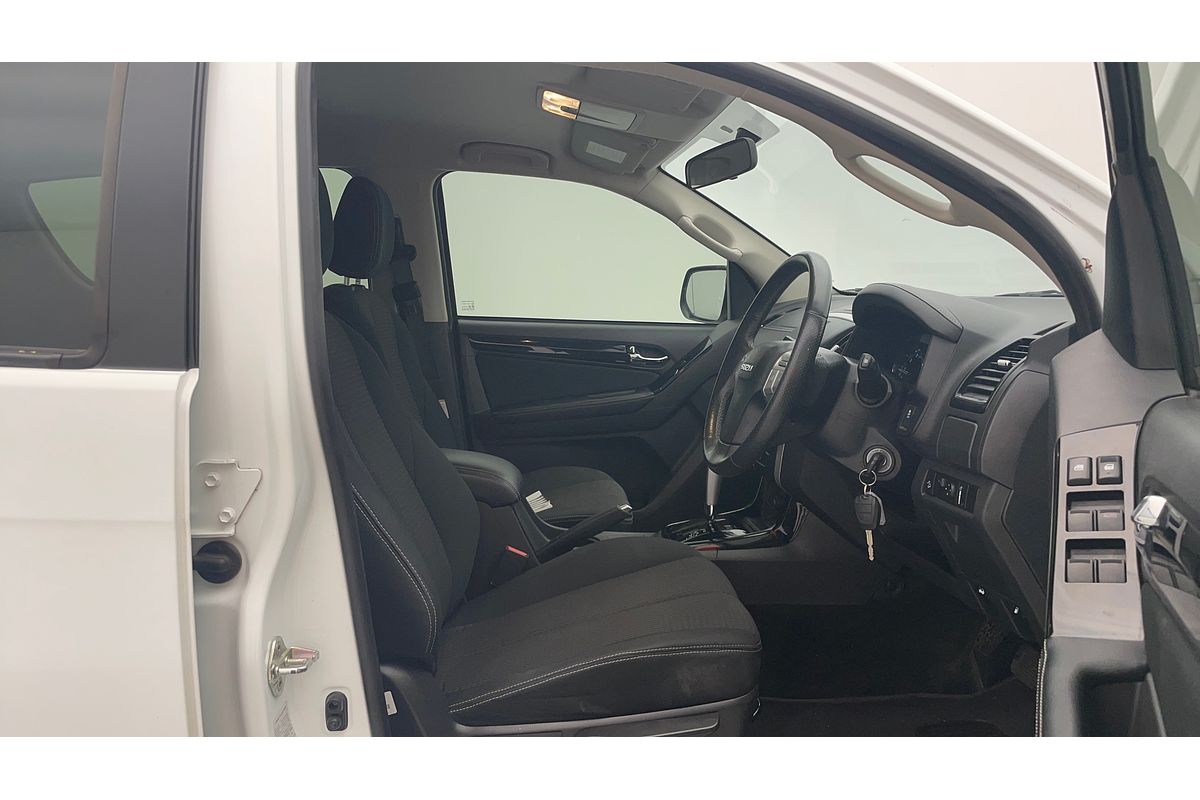 2021 Isuzu MU-X LS-M