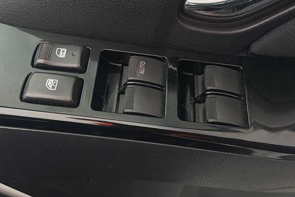 2021 Isuzu MU-X LS-M