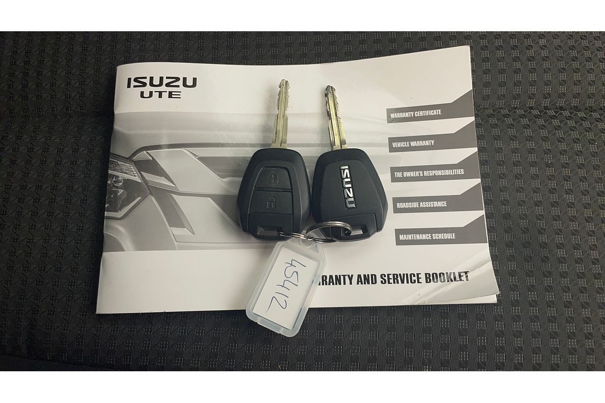 2021 Isuzu MU-X LS-M