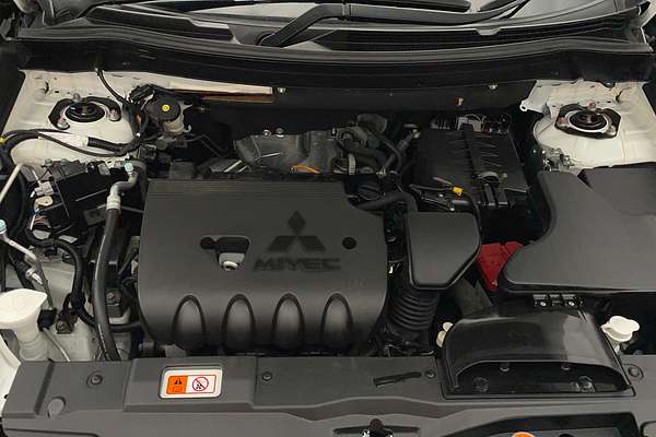 2020 Mitsubishi Outlander ES ZL