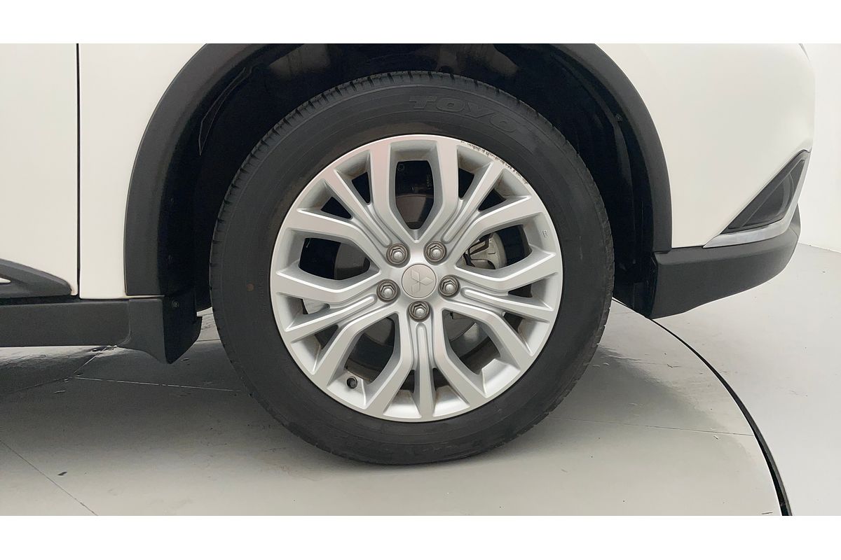 2020 Mitsubishi Outlander ES ZL