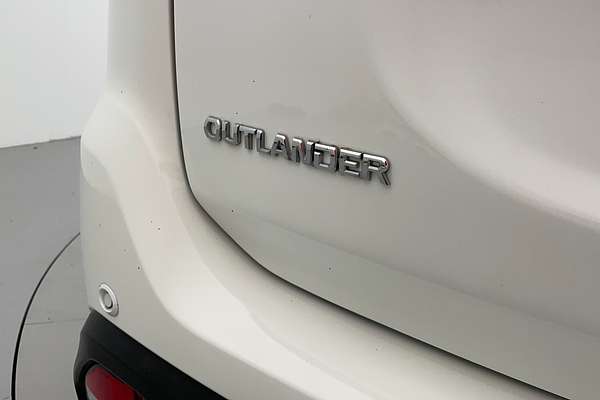 2020 Mitsubishi Outlander ES ZL