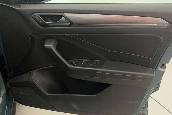 2023 Volkswagen T-Roc 110TSI Style D11