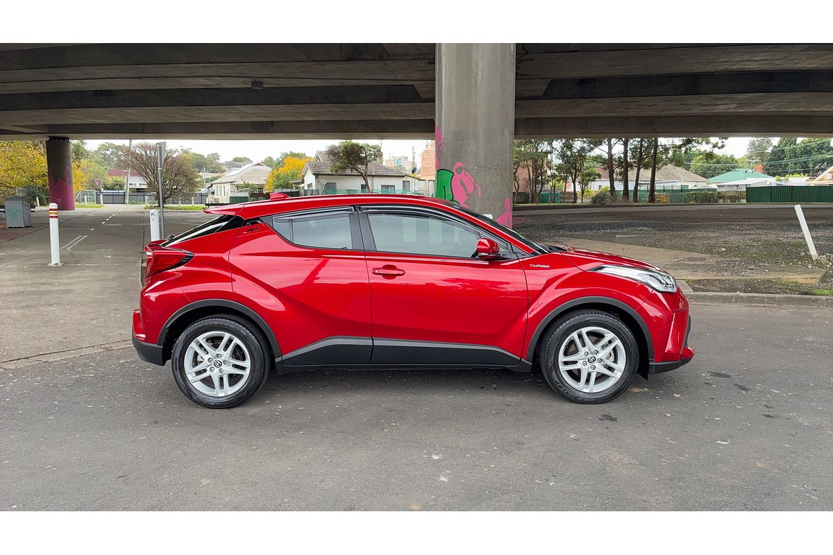 2020 Toyota C-HR NGX10R