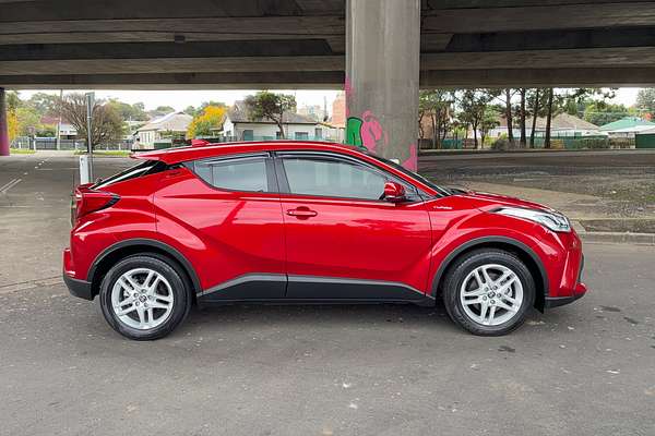 2020 Toyota C-HR NGX10R