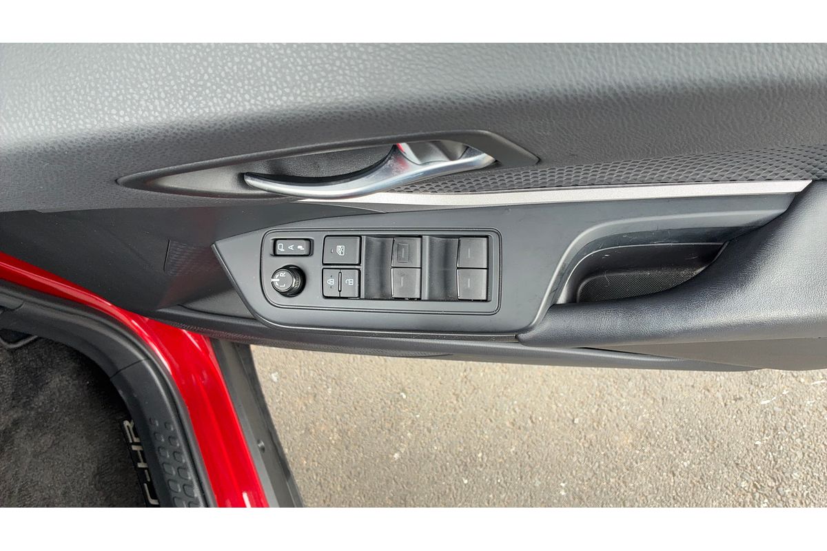 2020 Toyota C-HR NGX10R