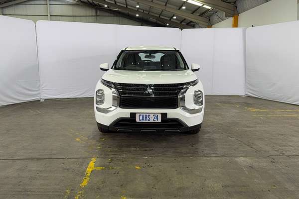 2023 Mitsubishi Outlander ES ZM