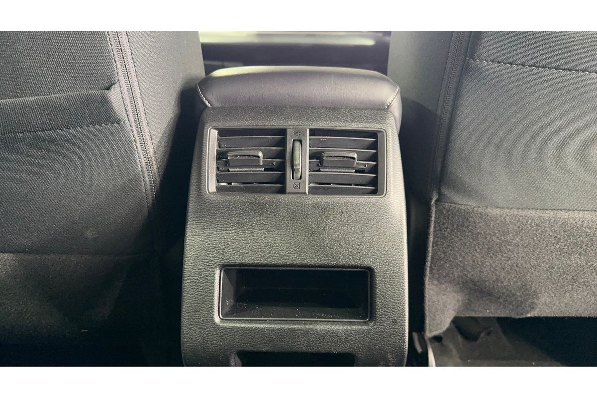 2023 Mitsubishi Outlander ES ZM