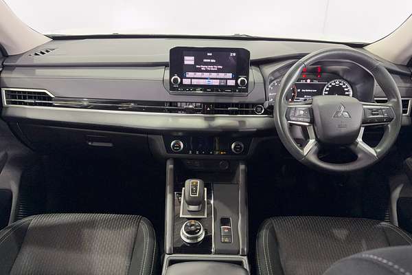 2023 Mitsubishi Outlander ES ZM