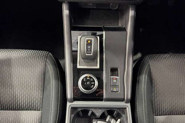2023 Mitsubishi Outlander ES ZM