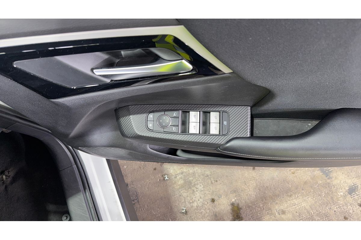2023 Mitsubishi Outlander ES ZM