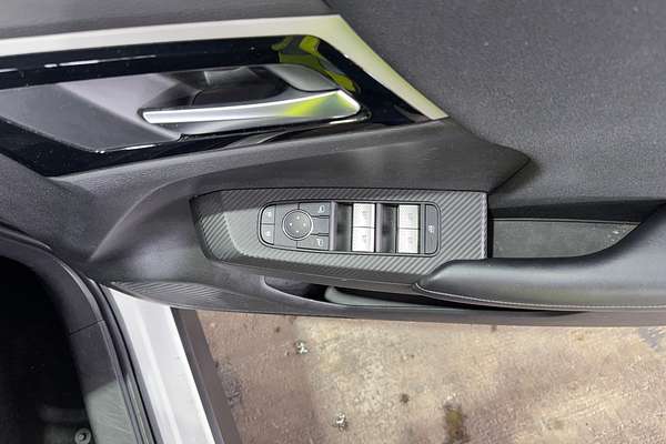 2023 Mitsubishi Outlander ES ZM
