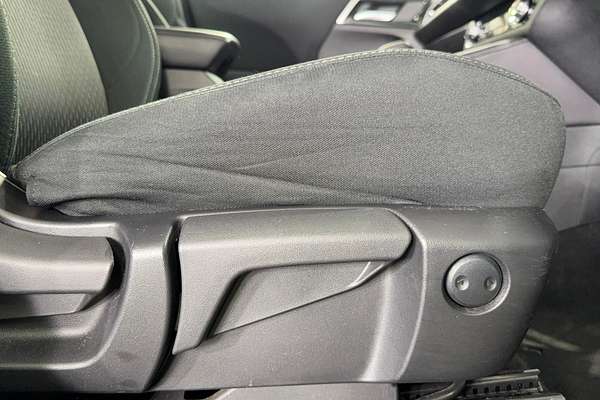 2023 Mitsubishi Outlander ES ZM