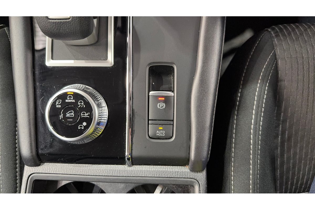 2023 Mitsubishi Outlander ES ZM