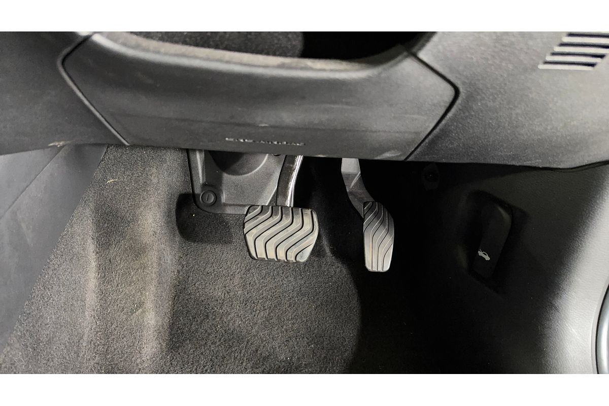 2023 Mitsubishi Outlander ES ZM