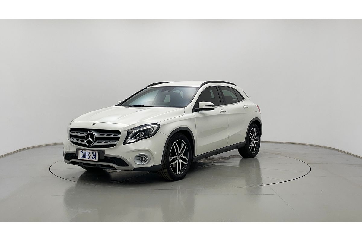 2017 Mercedes-Benz GLA-Class GLA180 X156