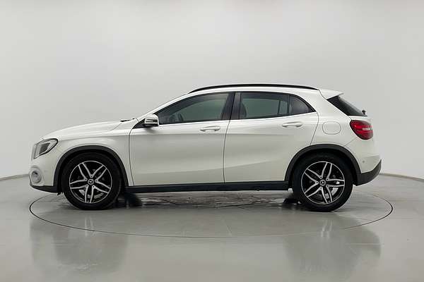 2017 Mercedes-Benz GLA-Class GLA180 X156