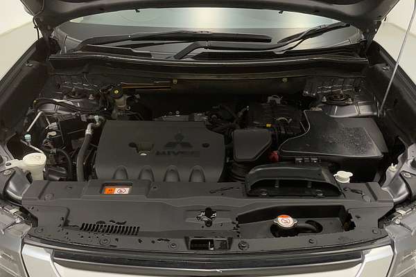 2016 Mitsubishi Outlander LS ZK