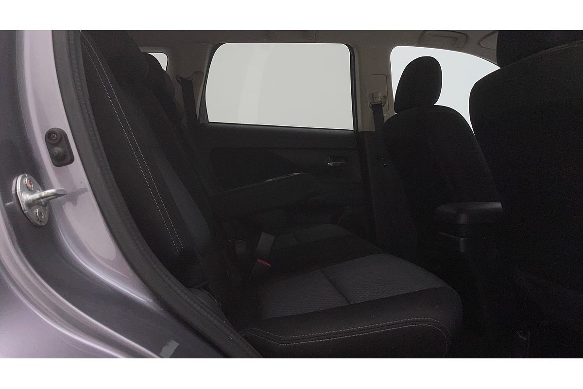2016 Mitsubishi Outlander LS ZK