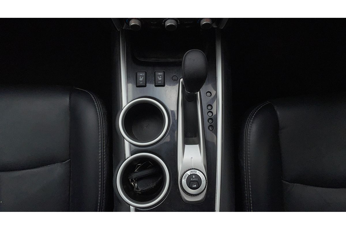 2019 Nissan Pathfinder ST-L R52 Series III