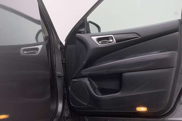 2019 Nissan Pathfinder ST-L R52 Series III