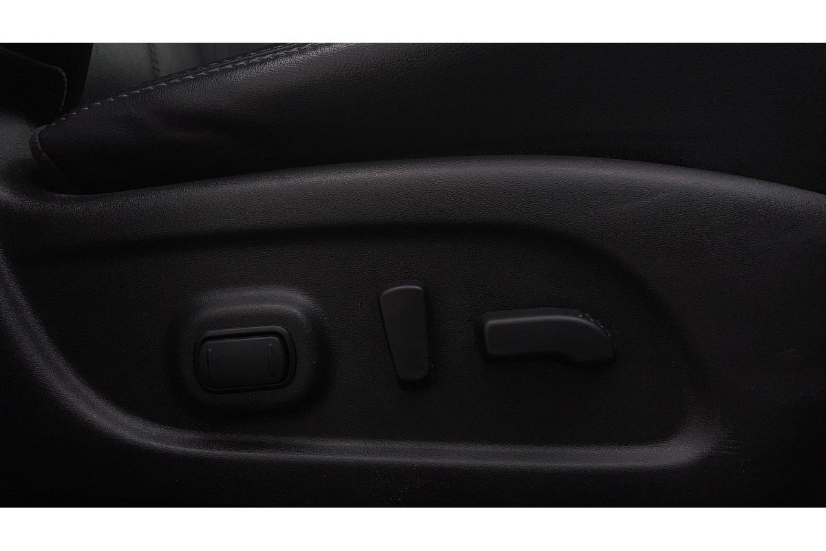 2019 Nissan Pathfinder ST-L R52 Series III