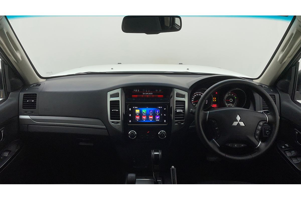 2018 Mitsubishi Pajero GLX NX