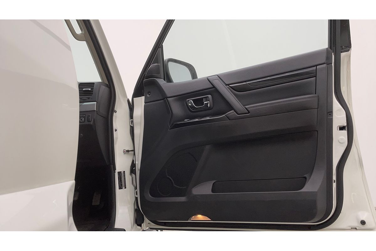 2018 Mitsubishi Pajero GLX NX