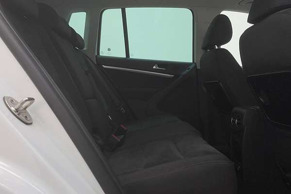 2015 Volkswagen Tiguan 132TSI 5N