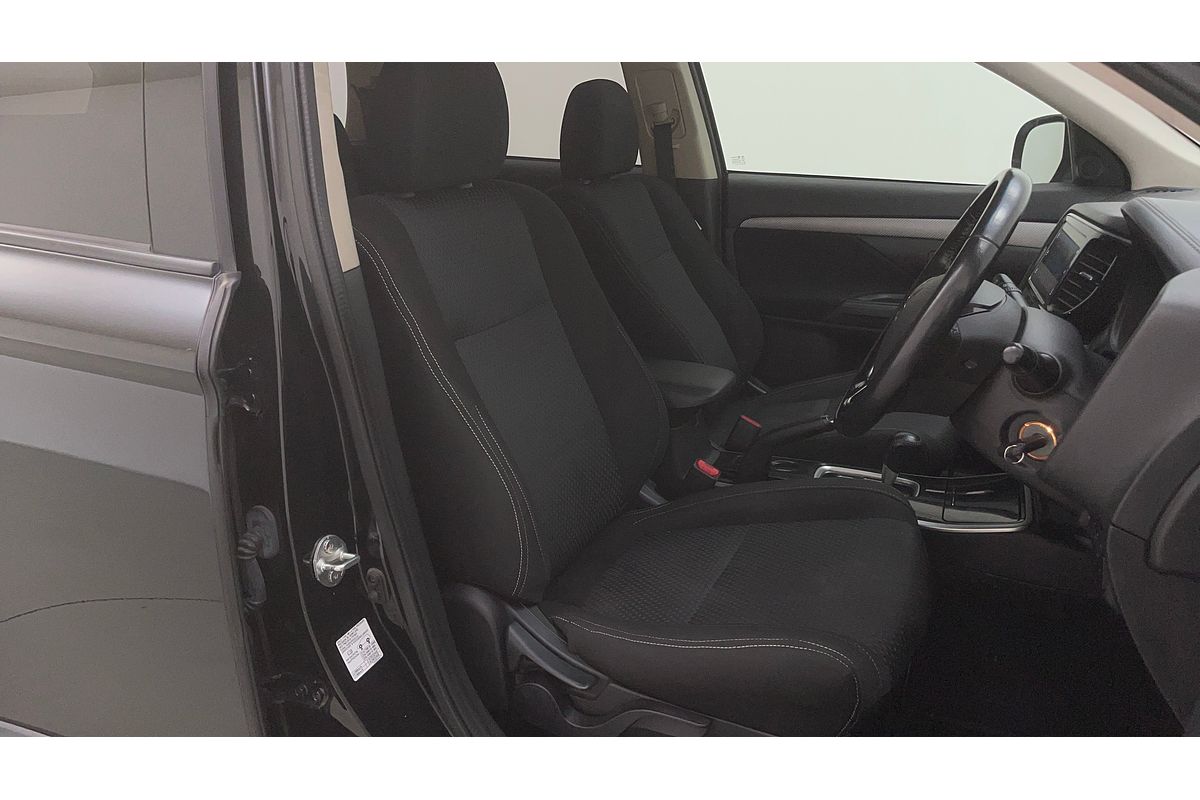 2018 Mitsubishi Outlander ES ZL