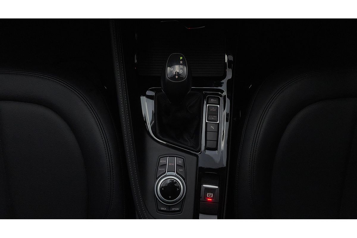 2017 BMW X1 sDrive18d F48