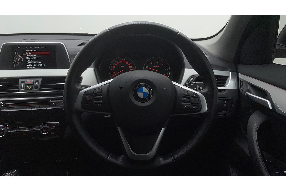 2017 BMW X1 sDrive18d F48