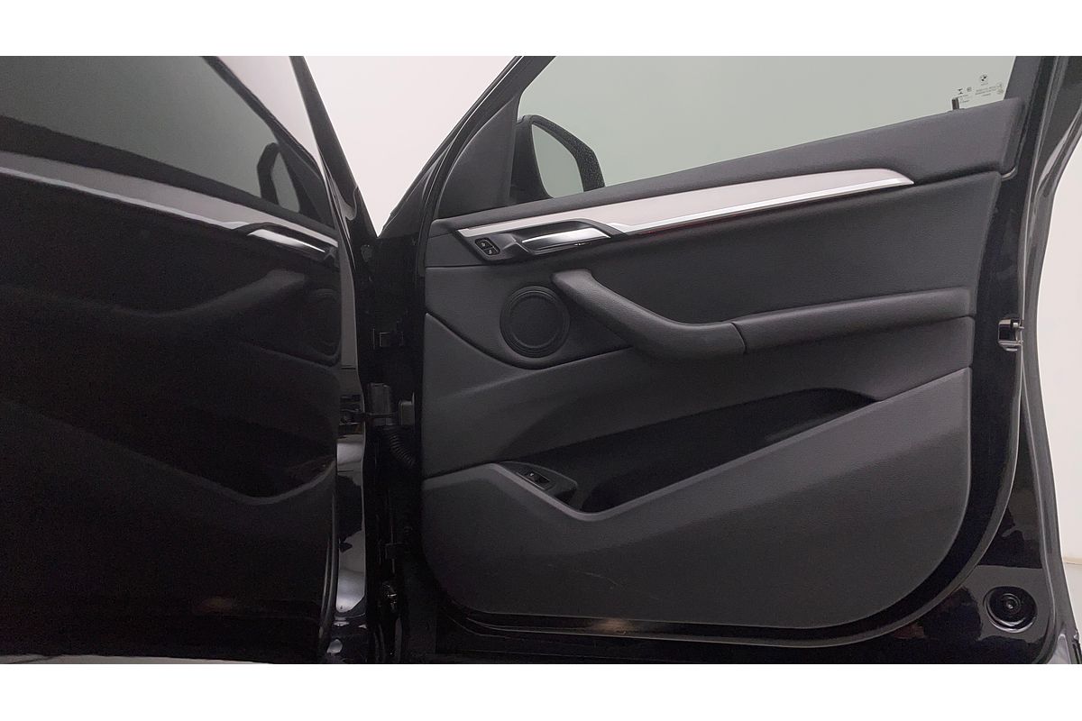 2017 BMW X1 sDrive18d F48
