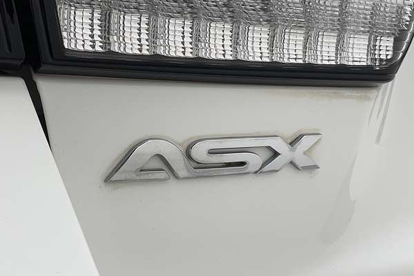 2020 Mitsubishi ASX ES XD