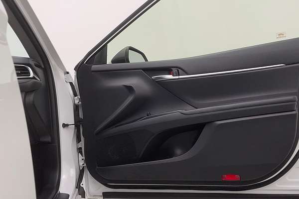 2018 Toyota Camry Ascent AXVH71R