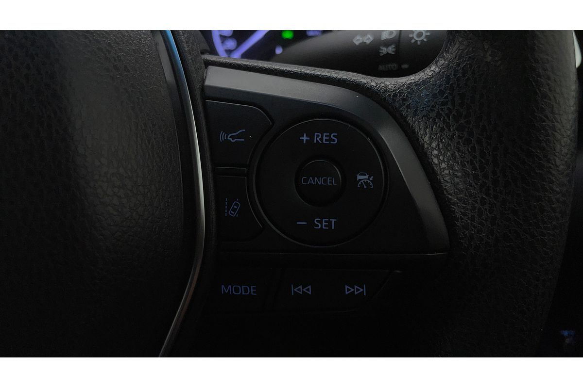 2018 Toyota Camry Ascent AXVH71R
