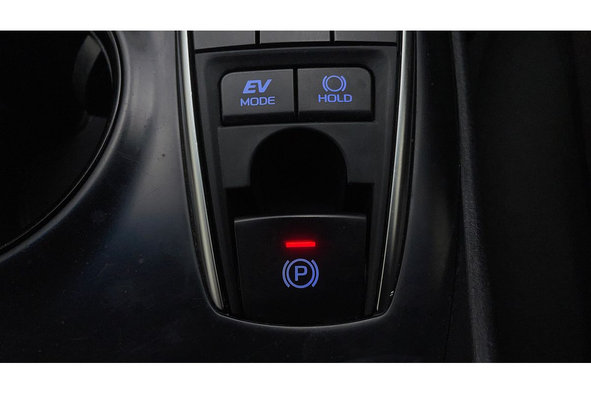 2018 Toyota Camry Ascent AXVH71R
