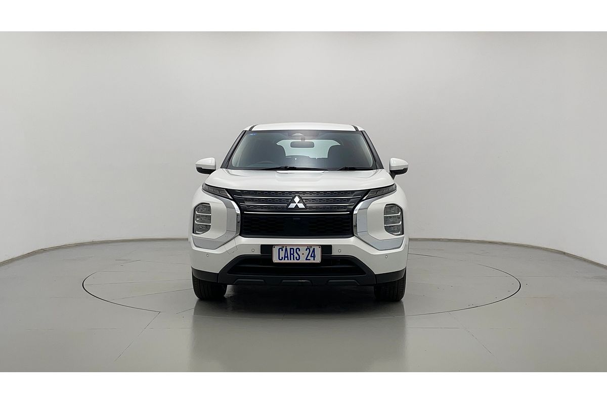 2023 Mitsubishi Outlander ES ZM