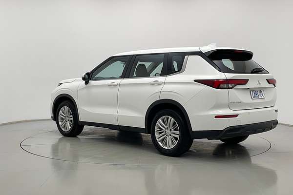 2023 Mitsubishi Outlander ES ZM