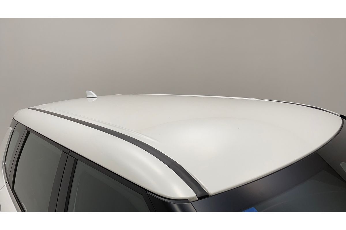 2023 Mitsubishi Outlander ES ZM