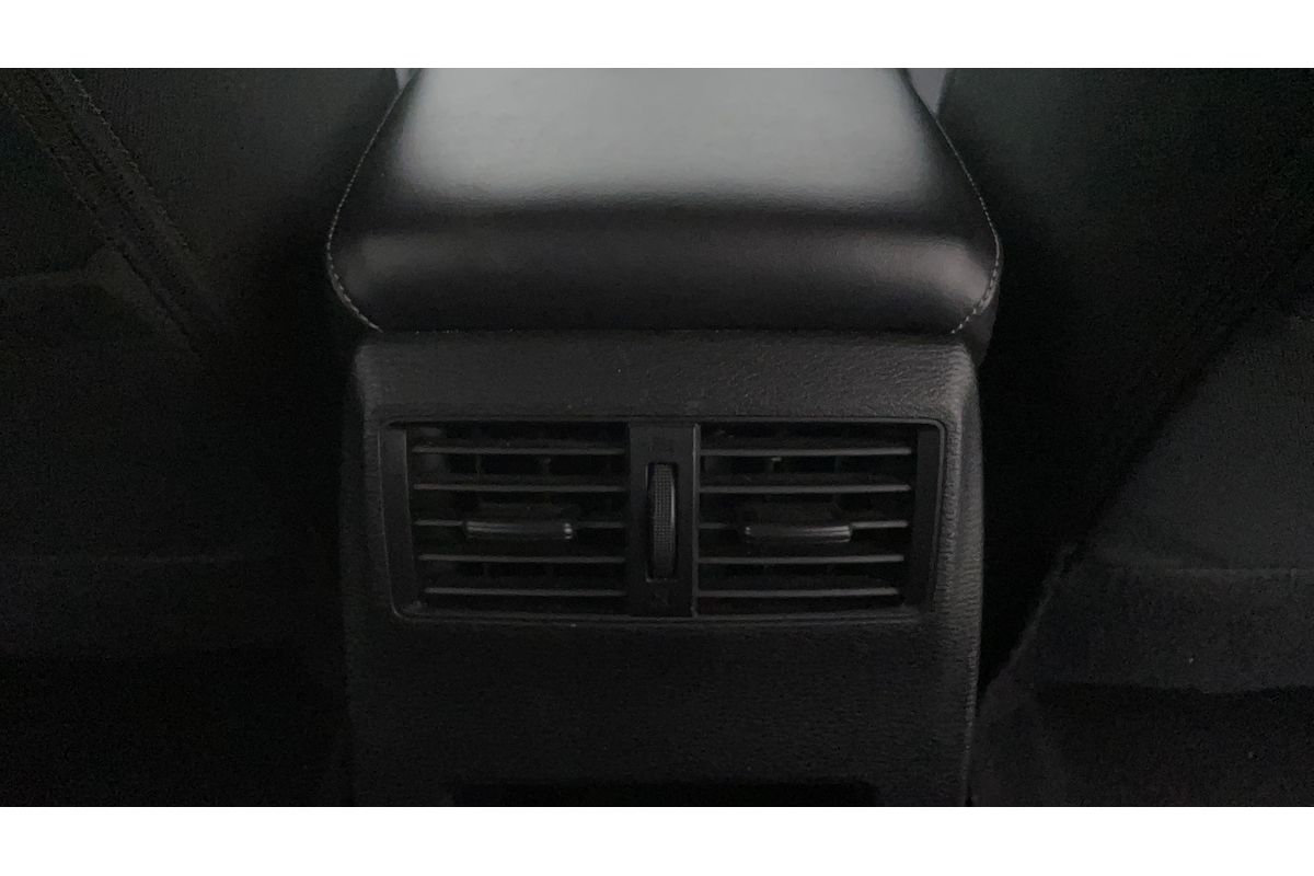 2023 Mitsubishi Outlander ES ZM